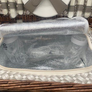 Wicker 4 Person Insulated Picnic Set