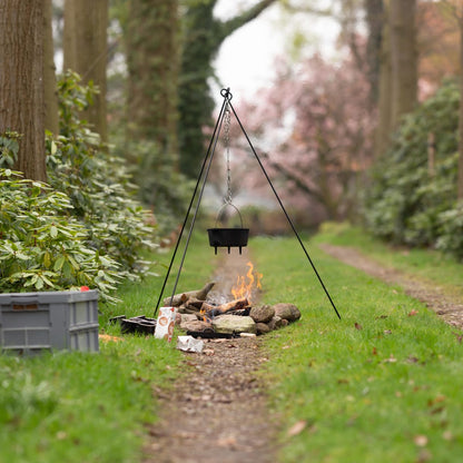Fire Pit Tripod Stand with Chain 160cm