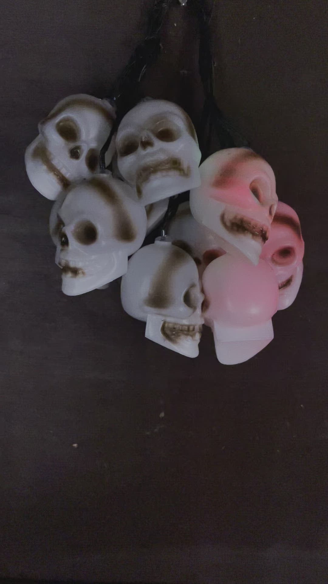 video of the skull lights with flashing LED's and making a spooky noise