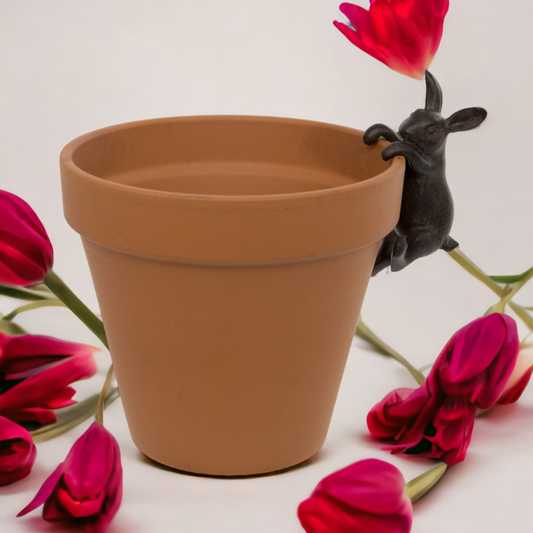 Hare Pot Hanger