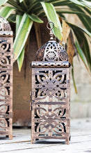 Load image into Gallery viewer, La Hacienda Medium Menara Lantern

