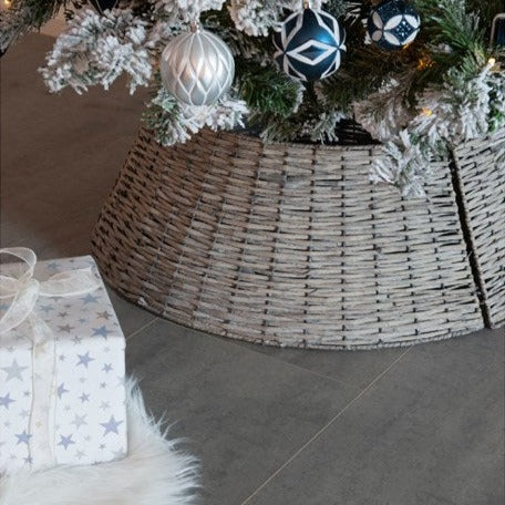 Grey Willow Wicker Collapsible Tree Skirt 70cm