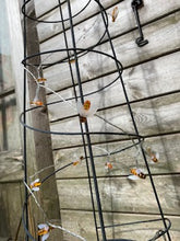 Load image into Gallery viewer, Noma 20 Solar LED Bees String Lights
