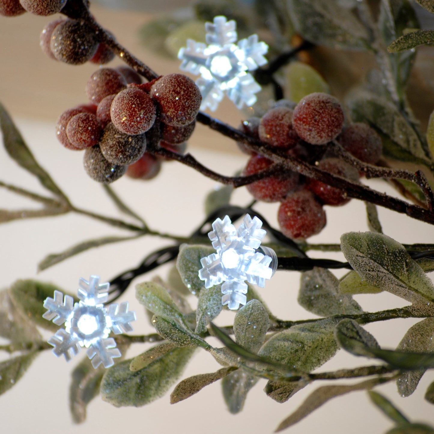 Festive 50 White Snowflake Battery Operated Christmas String Lights